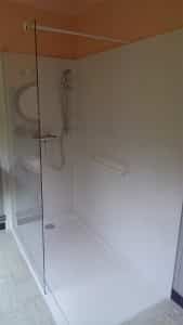 Installation d'une douche, avec soubassement